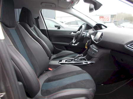 PEUGEOT 308 II SW 1.5 BLUEHDI 130 TECH EDITION EAT8